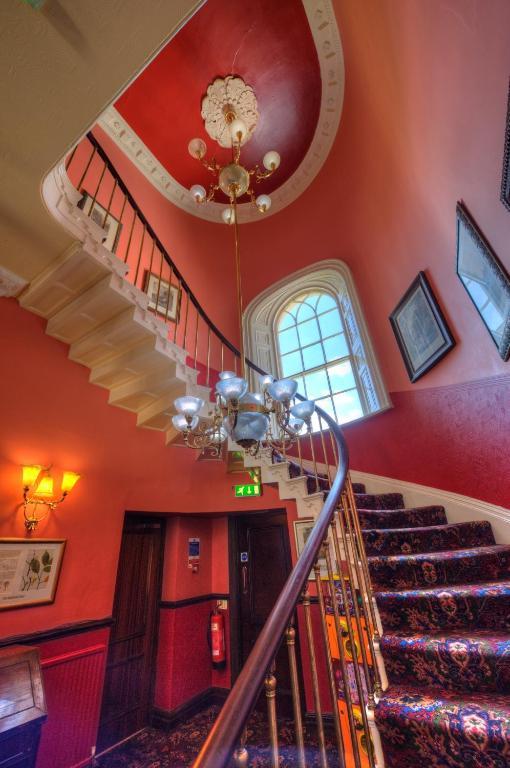 The Elms Hotel Ретфорд Экстерьер фото